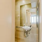 Rent4Rest Lisbon Downtown Tiny Studio Apartments *