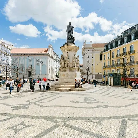 Rent4rest Downtown Tiny Апартаменти *