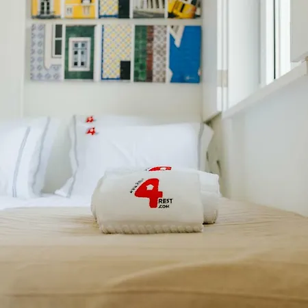Rent4rest Downtown Tiny Лісабон