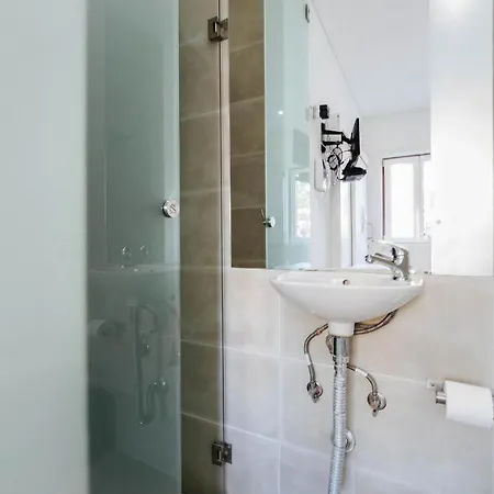 Апартаменти Rent4rest Downtown Tiny Лісабон