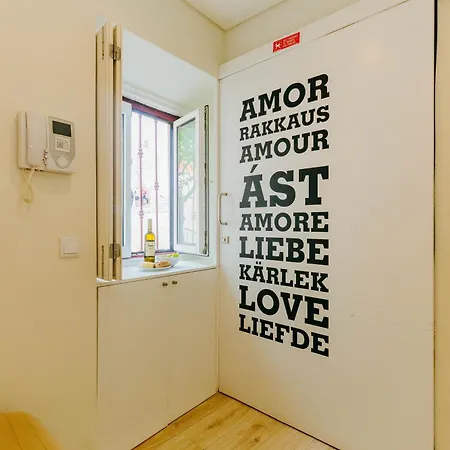 Rent4Rest Lisbon Downtown Tiny Studio Apartments Апартаменты