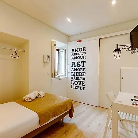Rent4rest Downtown Tiny *