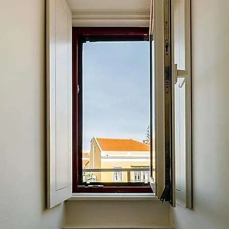 Rent4Rest Lisbon Downtown Tiny Studio Apartments *