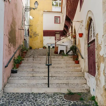 Rent4Rest Lisbon Downtown Tiny Studio Apartments Apartment