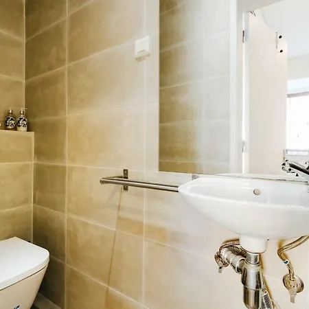 Rent4Rest Lisbon Downtown Tiny Studio Apartments Apartment